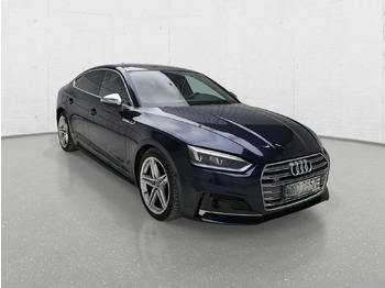 سيارة AUDI