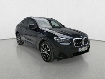 سيارة دفع رباعي BMW