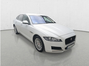 سيدان JAGUAR