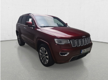 سيارة دفع رباعي JEEP
