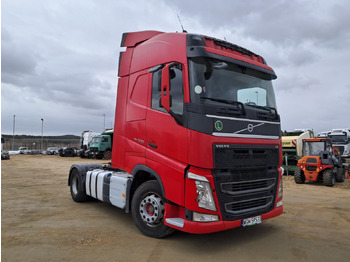 شاحنة جرار VOLVO FH