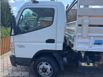 2010 Fuso FUSO 7C15 Bakmontert kran Treveis tipp Høye lemmer إيجار 2010 Fuso FUSO 7C15 Bakmontert kran Treveis tipp Høye lemmer: صور 5