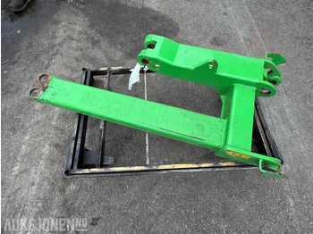 الآلات والماكينات الزراعية AVANT