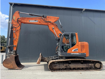 حفارات زحافة DOOSAN DX235LCR-5