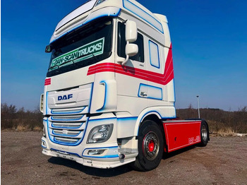 شاحنة جرار DAF XF 450