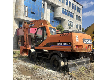 حفارة على عجلات DOOSAN DH210W-7