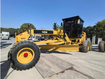 آلة تسوية الأرض Original cat 140H 140G 140K motor grader used Caterpillar 140k grader machine used for sale: صور 3