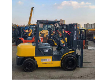 رافعة شوكية ديزل KOMATSU
