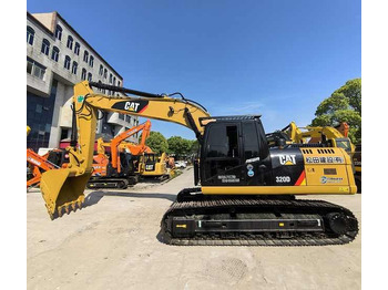 حفارات زحافة CATERPILLAR 320D