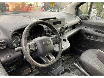 فان TOYOTA Proace