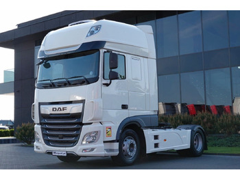شاحنة جرار DAF XF 530
