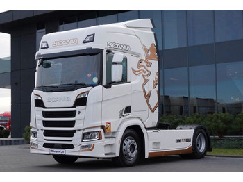 شاحنة جرار SCANIA R 450