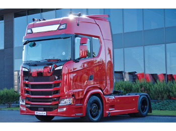 شاحنة جرار SCANIA R 450