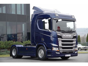 شاحنة جرار SCANIA R 450