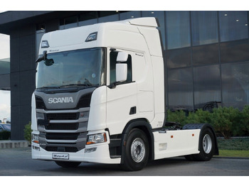 شاحنة جرار SCANIA R 450