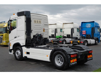 شاحنة جرار Volvo FH 500 / NISKA KABINA / HYDRAULIKA / OPONY 100%: صور 4
