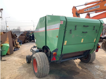مكبس القش الدائري Fendt 3250: صور 5 مكبس القش الدائري Fendt 3250: صور 5
