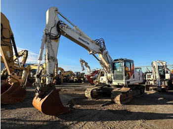 حفارات زحافة KOMATSU PC240NLC-8