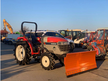 جرار YANMAR