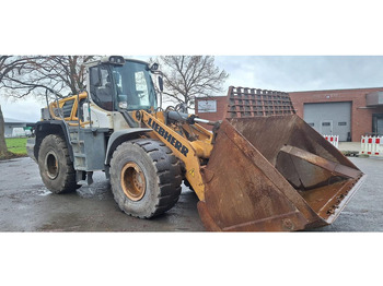 اللودر بعجل LIEBHERR