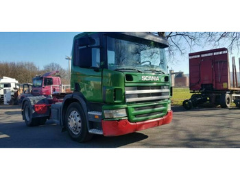 شاحنة جرار SCANIA P 360
