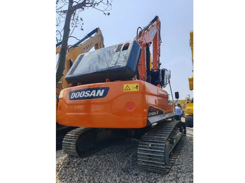 حفارات زحافة DOOSAN DX225