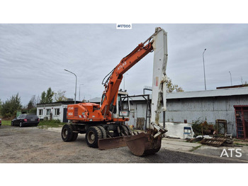 حفارة على عجلات ATLAS