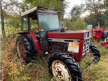 International Harvester 584 4WD إيجار International Harvester 584 4WD: صور 4 International Harvester 584 4WD إيجار International Harvester 584 4WD: صور 4