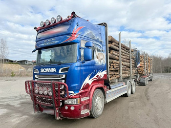 شاحنة قطع الأشجار SCANIA R 730