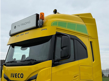 Iveco AS440STX/FP GESTUURDE VOORLOPER, ALCOA, LEATHER, SHOW, 480 PK. إيجار Iveco AS440STX/FP GESTUURDE VOORLOPER, ALCOA, LEATHER, SHOW, 480 PK.: صور 5