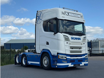 شاحنة جرار SCANIA S 650