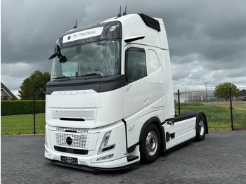 شاحنة جرار VOLVO FH13 460