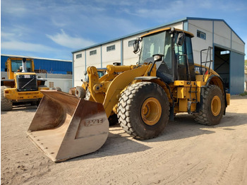 اللودر بعجل CATERPILLAR