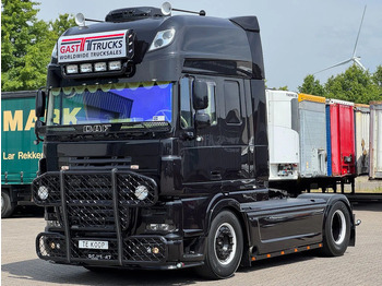 شاحنة جرار DAF XF 105 460