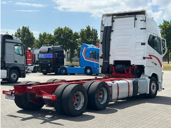 الشاسيه شاحنة Volvo FH 16.750 6x4 Globe XL Chassis Retarder 4.30 Wb Full Air: صور 3 الشاسيه شاحنة Volvo FH 16.750 6x4 Globe XL Chassis Retarder 4.30 Wb Full Air: صور 3