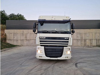 جرارات صالات المطارات