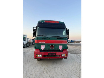 شاحنة جرار MERCEDES-BENZ Actros 1840