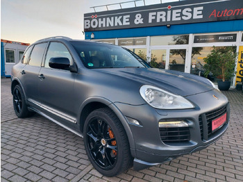 سيارة دفع رباعي PORSCHE