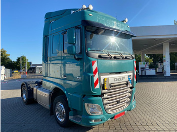 شاحنة جرار DAF XF 440