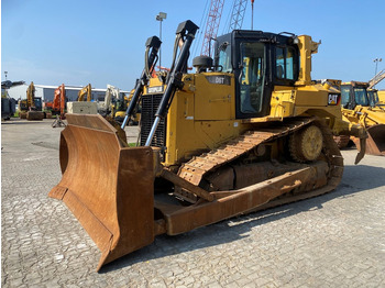 بلدوزر CATERPILLAR D6T