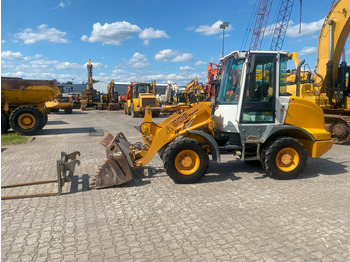 اللودر بعجل LIEBHERR L 506