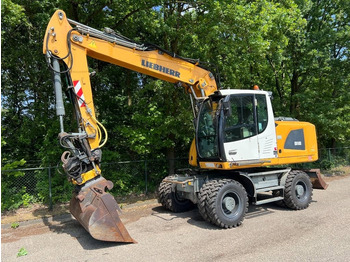 حفارة على عجلات LIEBHERR A 918