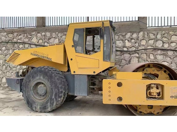 مدحلة الأسفلت BOMAG