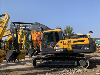 حفارة على عجلات VOLVO EC210D