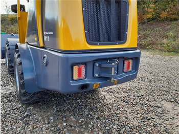 جديد لودر مفصلي صغير Eurotrac W11 Mellem arm: صور 3 جديد لودر مفصلي صغير Eurotrac W11 Mellem arm: صور 3