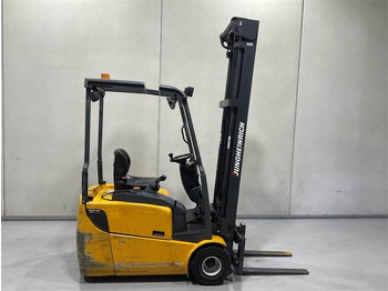 رافعة شوكية كهربائية JUNGHEINRICH EFG