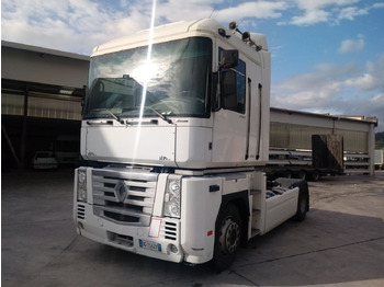شاحنة جرار RENAULT Magnum 500