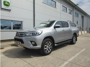 شاحنة البيك أب TOYOTA Hilux