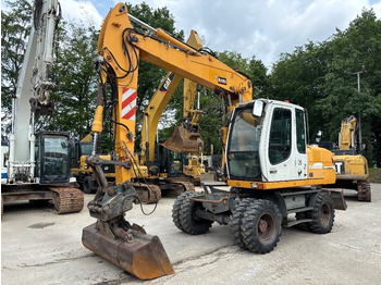 حفارة على عجلات LIEBHERR A 316