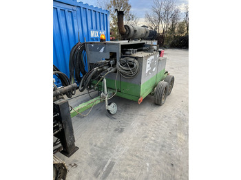 آلة حفر HÜTTE